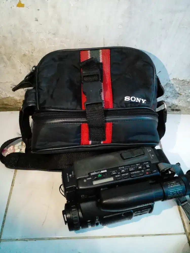 Aksesoris jual kamera handycam Sony minus batere kembung jual apa adya