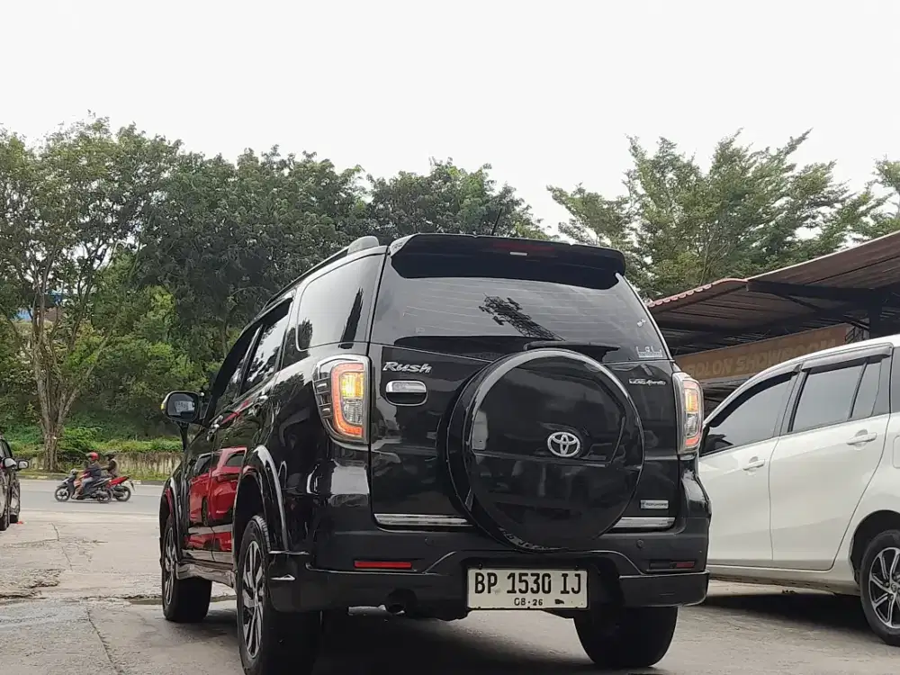 TOYOTA RUSH TRD SPORTIFO AUTOMETIC PAJAK HIDUP HARGA 145 JUTA