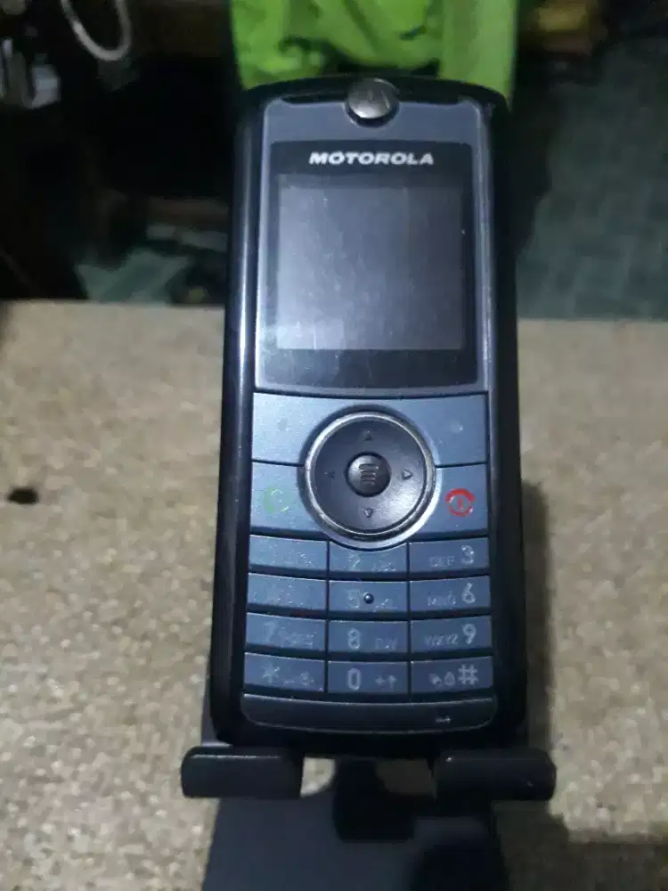 Motorola w212 cdma buat pajangan