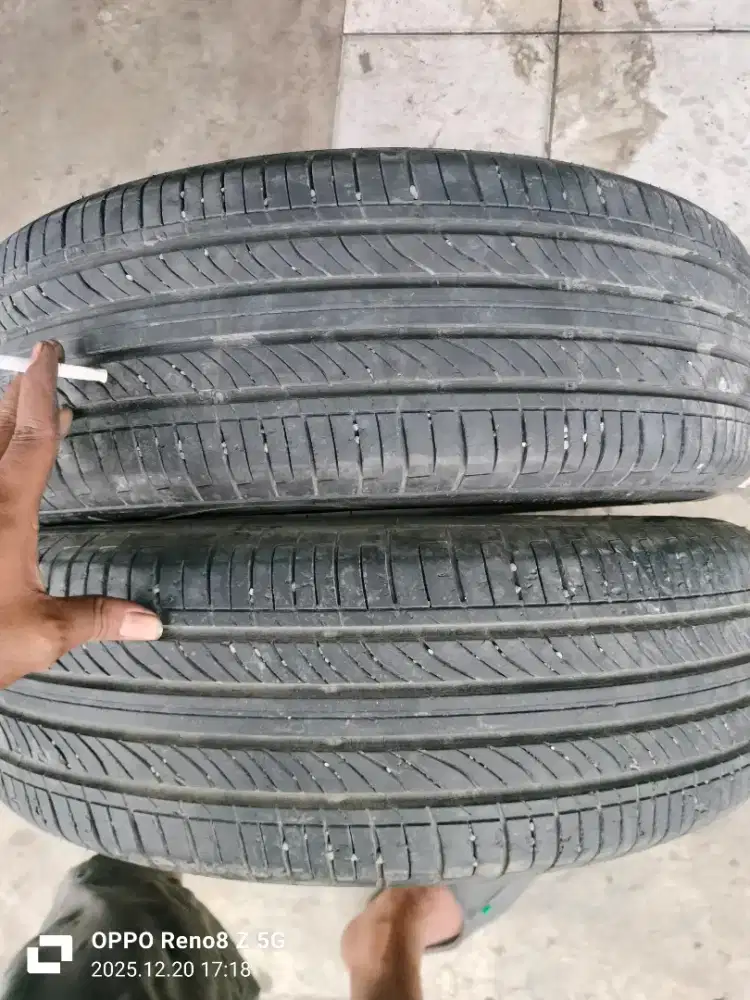 Jual ban copotan mrek champiro ecotec 205 60 R17 kond 90% 2pcs