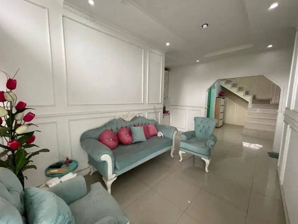 Rumah Classic Modern 3 Lantai+Rooftop Siap Huni Buana Flamingo Cimahi