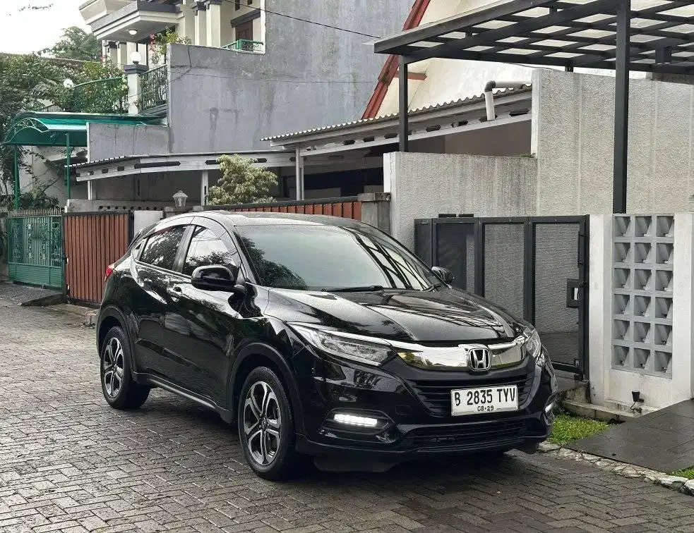 Honda HRV 2019 SE AT Matic Model 2020 Istinewa Low km Siap Pakai