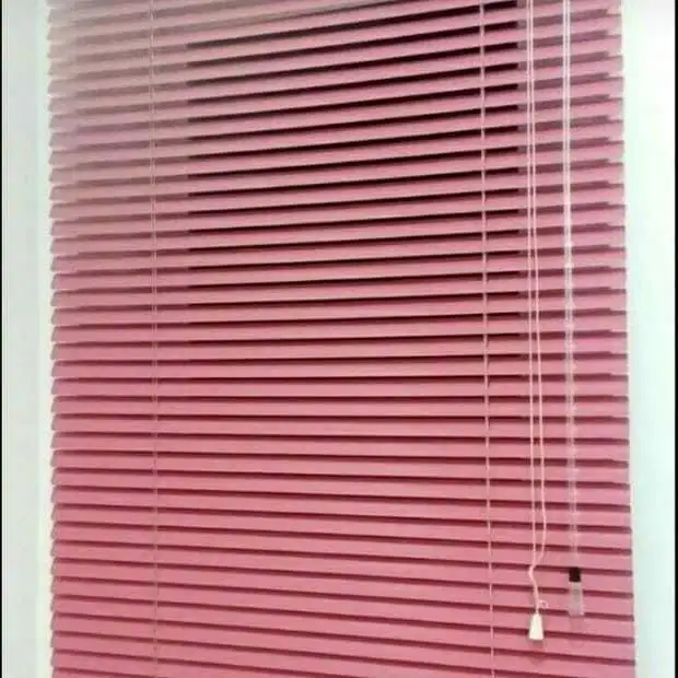 Menjual Gorden & Blind Vertikal/Vertical Roll/Roller Gordyn Hordeng