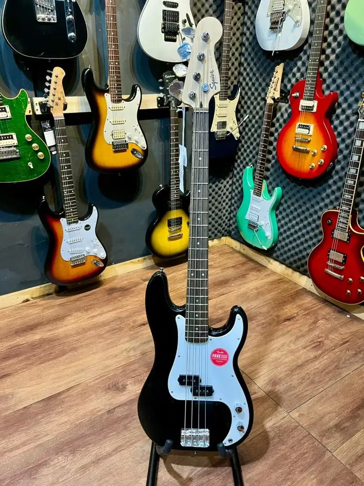 Squier Sonic Precision Bass Guitar White Pickguard Laurel FB Black