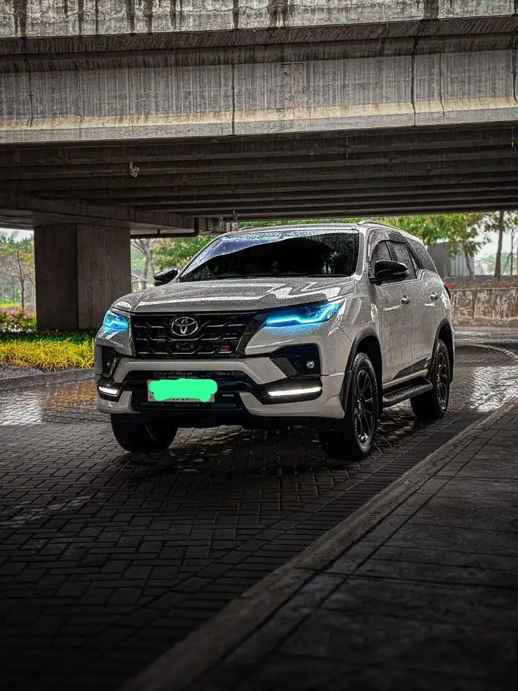DRL RGB AES Toyota Fortuner GR Sport 1GD 2GD LIKES NEW 100% MULUS