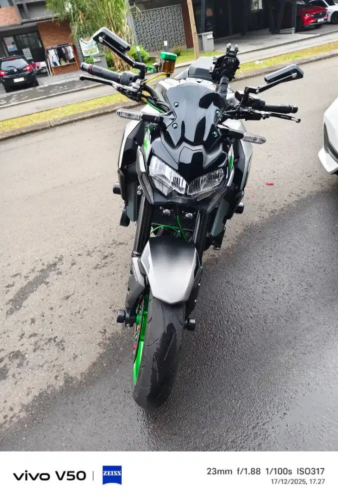 Kawasaki Z900 tahun 2023 BPKB faktur STNK pajak panjang 2026