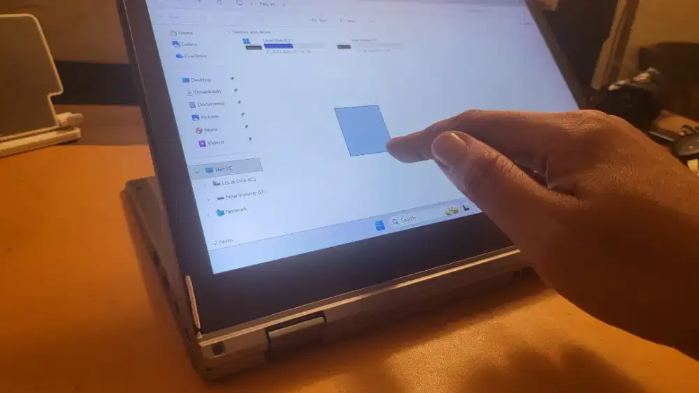 Lenovo Thinkpad yoga L380 core i5  16GB/256GB Touchscreen layar 360