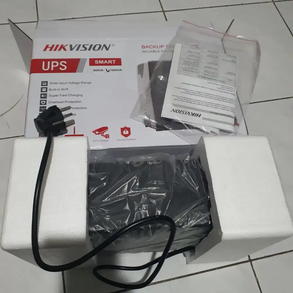 UPS HIKVISION DS-UPS1000 1000VA / 600W