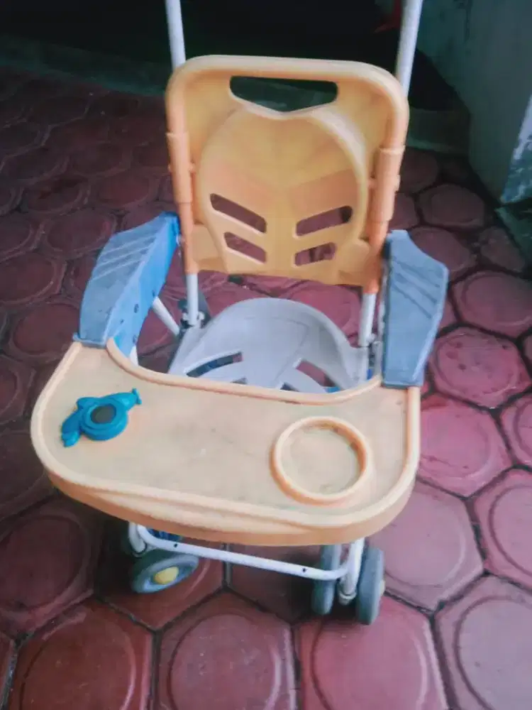 Babychair tempat duduk bayi untuk traveling