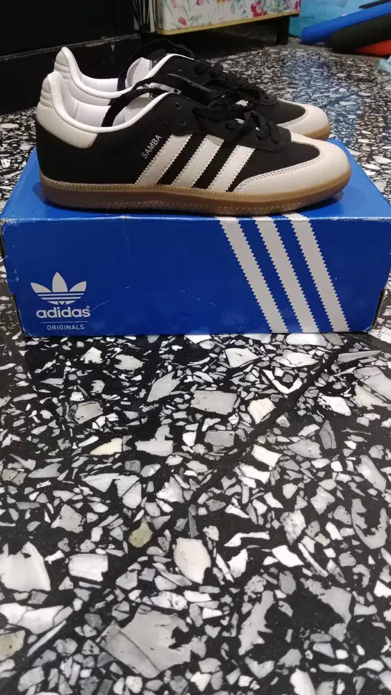 Adidas samba original size 38+ bonus pouch hijau