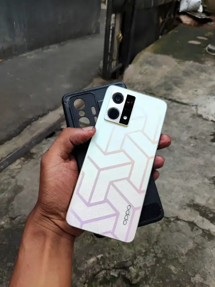 Oppo reno 8 mulus siap pakai 8+8/256gb