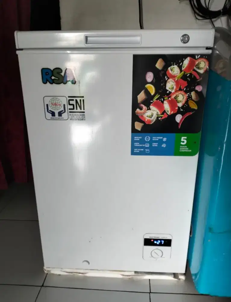 Frezeer RSA kapasitas 100 ltr baru 2 bulan
