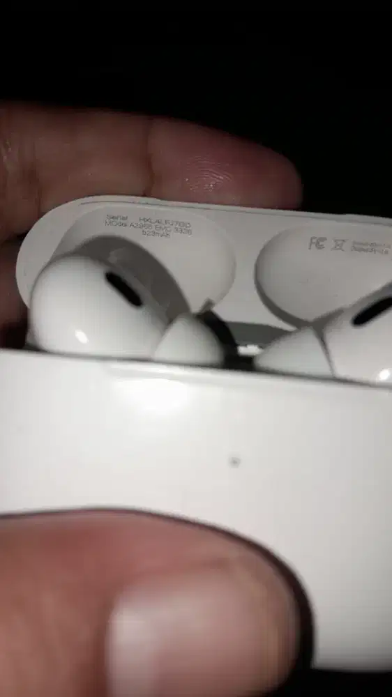 Airpods pro ori (no dusbook,no kabel cas)