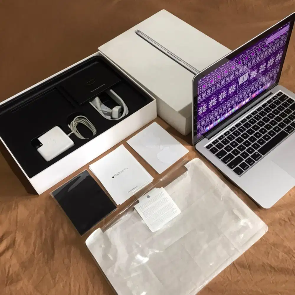 Macbook Pro 13 ibox Retina Like New Mulus