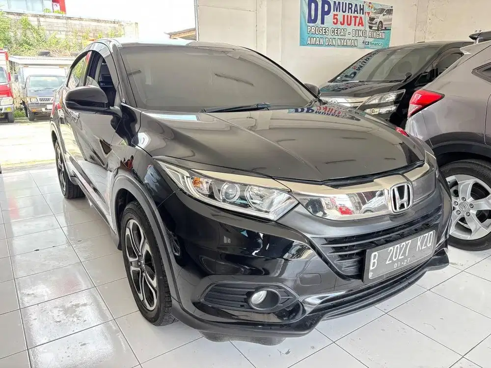 Honda hrv e matic tahun 2021