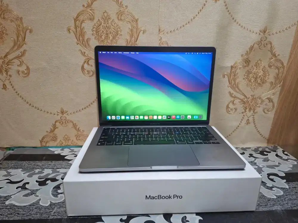 MACBOOK PRO 2020 M1 IBOX JUAL SANTAI 98% RASA BARU YA GUYS