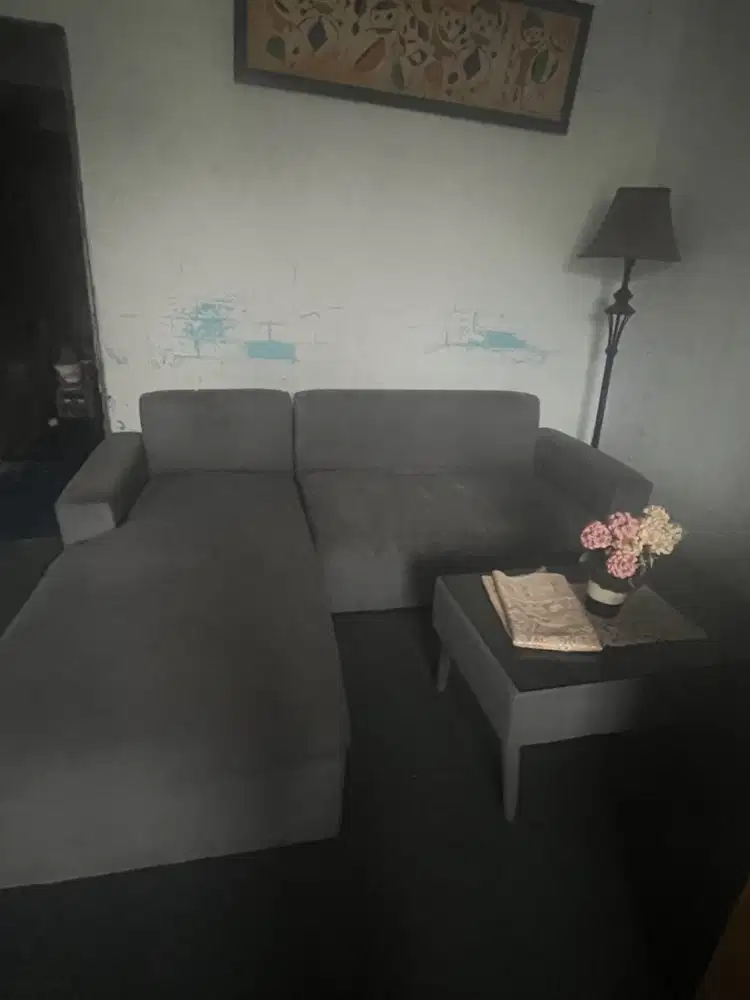 Sofa L abu abu estetik