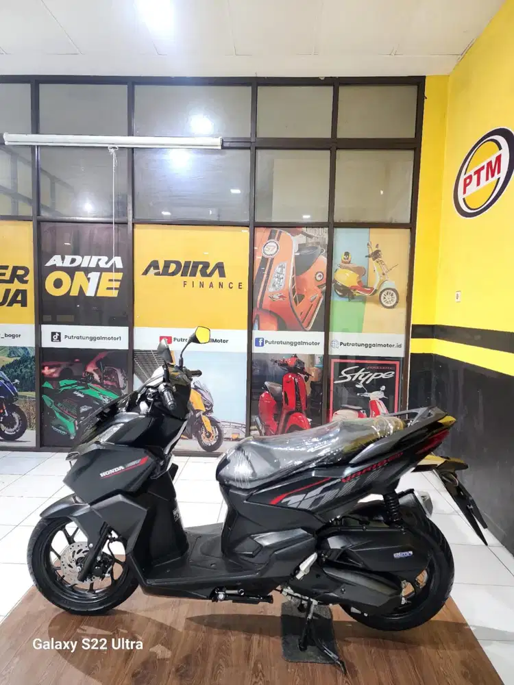 Vario 160cbs 2023 exclusive