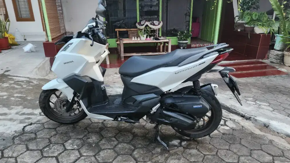 Vario 160 ABS putih