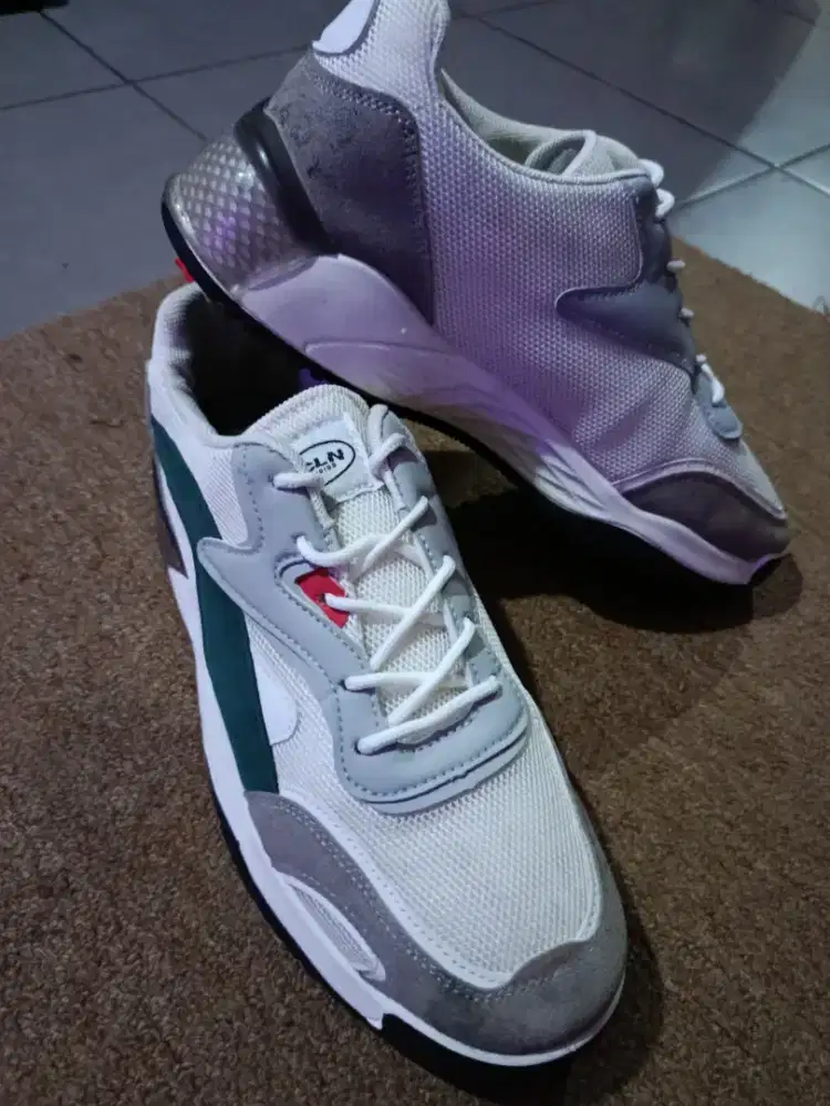 sepatu dcln uk 44(27cm)