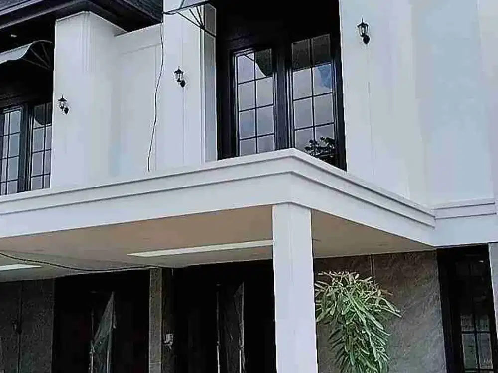 Rumah mewah  3 lantai 2,2M dekat tol Bambu apus jakarta timur