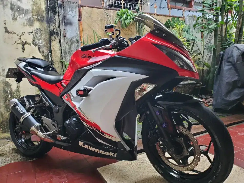 Kawasaki Ninja 250Fi Abs Special Edition Merah putih 2013 Istimewa