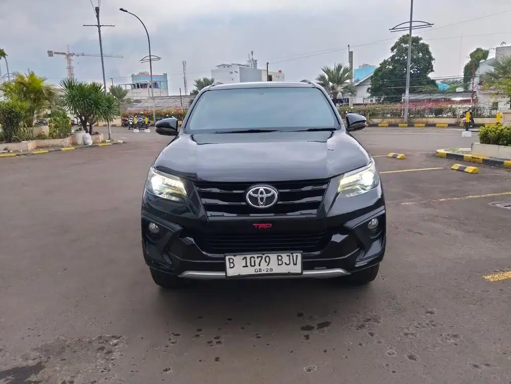 Fortuner 2.4 VRZ TRD Diesel AT 2018 Terawat dan TErmurah