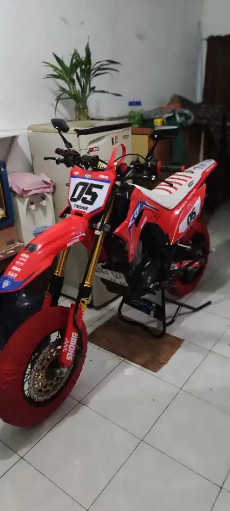 HONDA CRF 150c supermoto