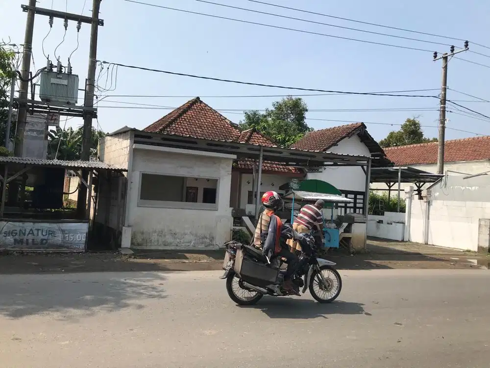 Rumah & Tempat Usaha Ramai, 414 m², SHM