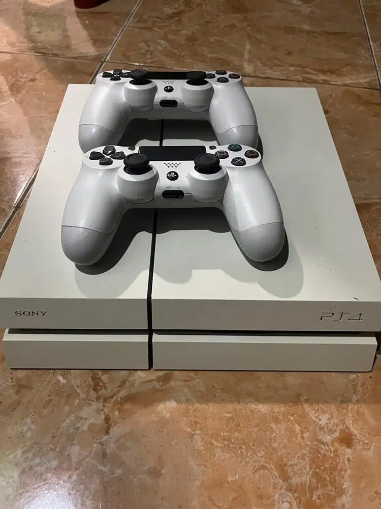 Ps 4 fat 500 gb seri 12 (pembelian di kyuden)