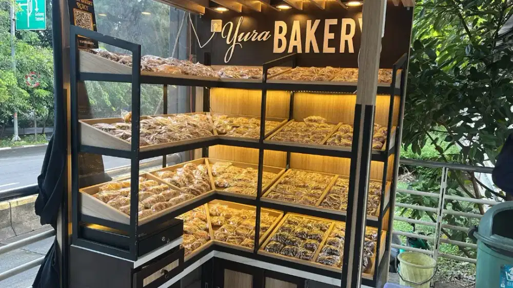 PRAMUNIAGA YURA BAKERY