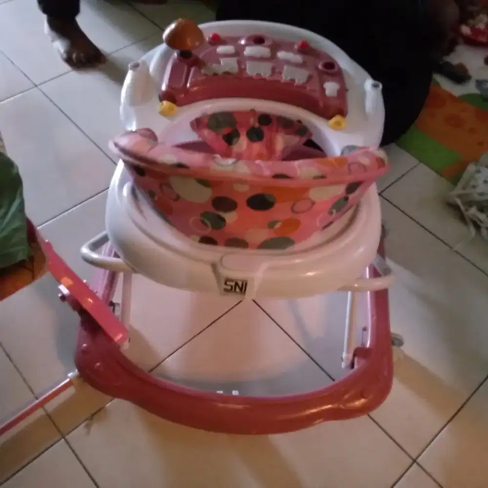 baby walker spacebaby
