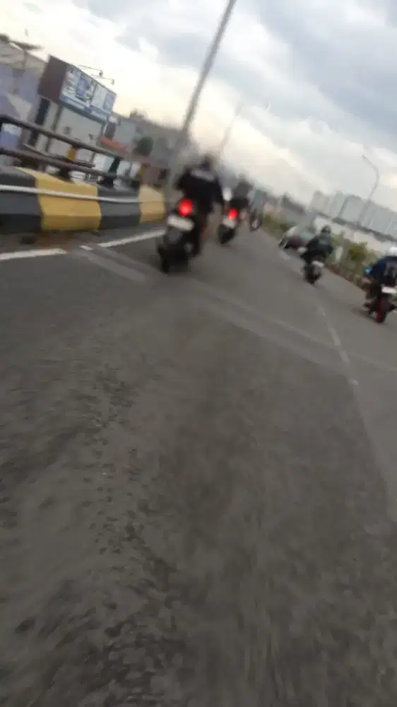 Saya cari kerja yang bisa pulang pergi