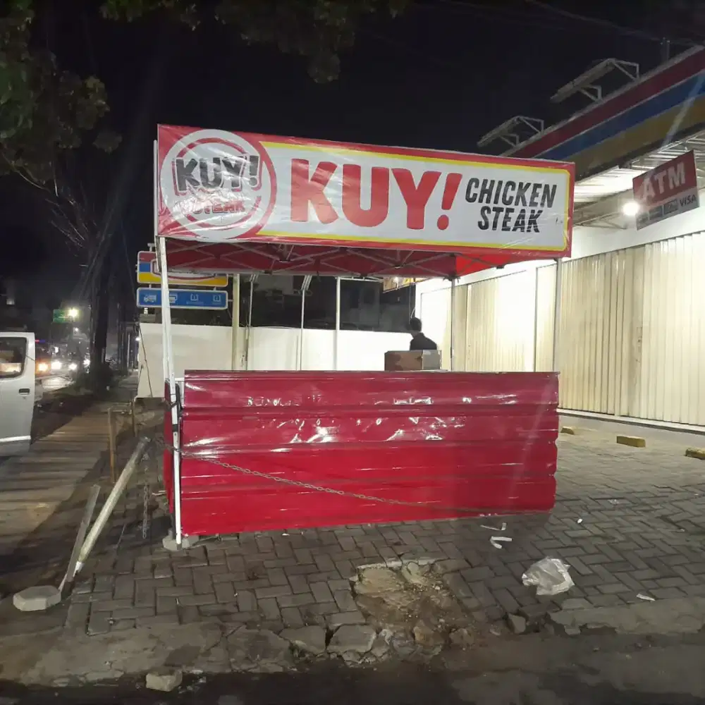 crew stand kuy steak