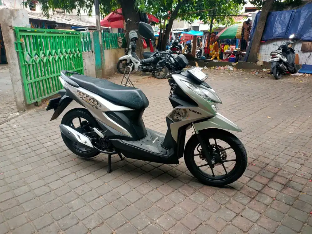 Honda Beat Street 110 PGM-FI Tahun 2023