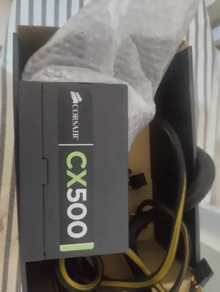 Ryzen 3 4100 + RX 580 - 8 gb