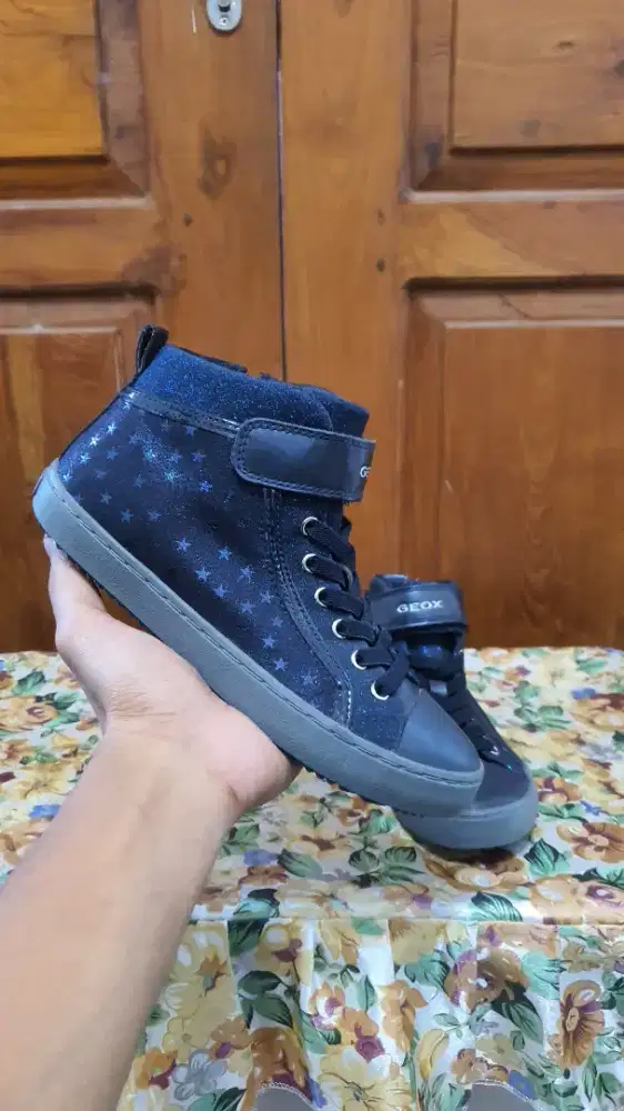 Geox high buat anak cewek