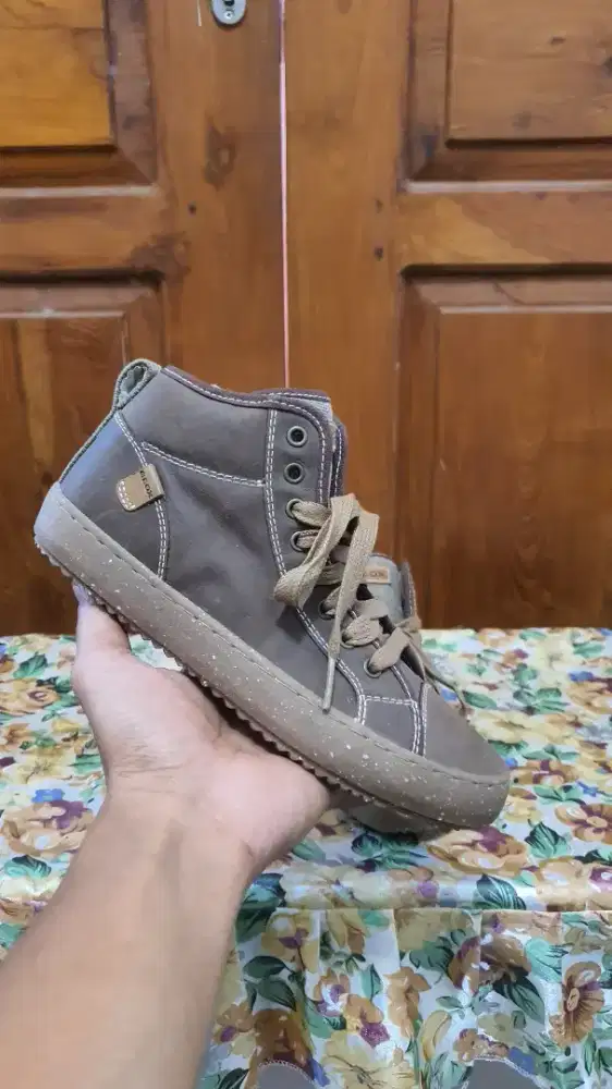 Geox high kulit buat anak cwok