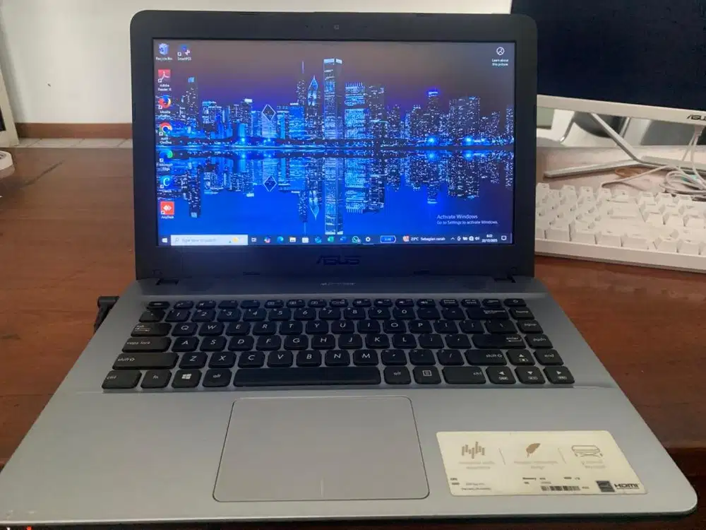 Laptop Asus X441BA