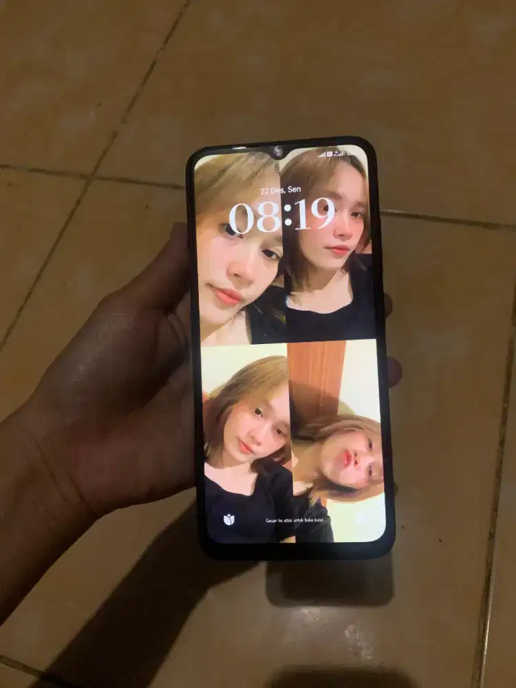 Dijual hp Poco m5 4/128 gb