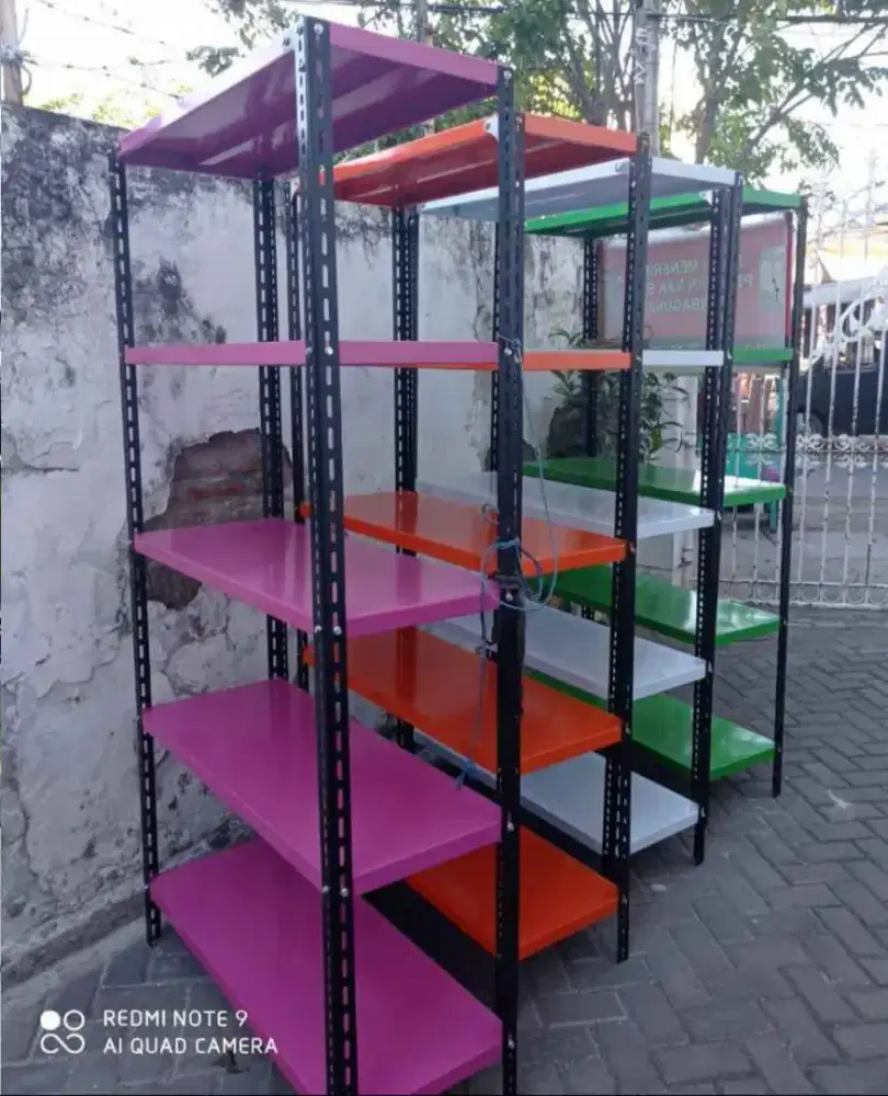 Rak besi rak siku lubang rak barang