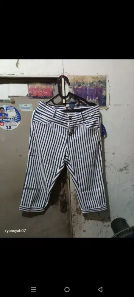 Yg minat aja pakaian bekas msh layak pakai borongin