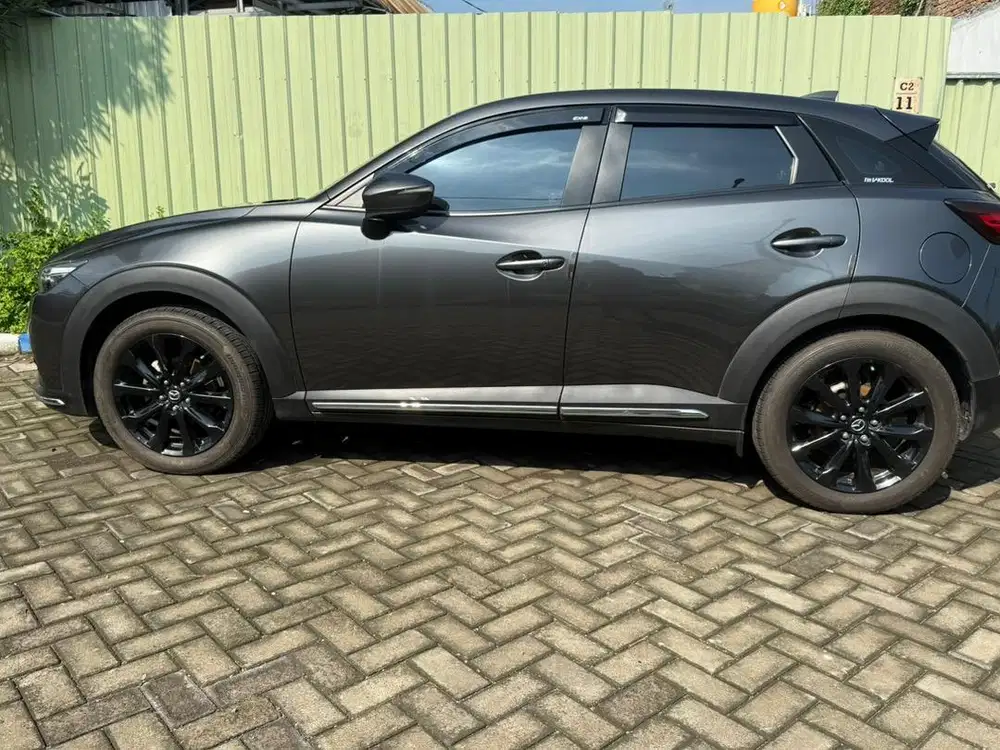 Di jual mazda cx-3 tahun 2019 low km
