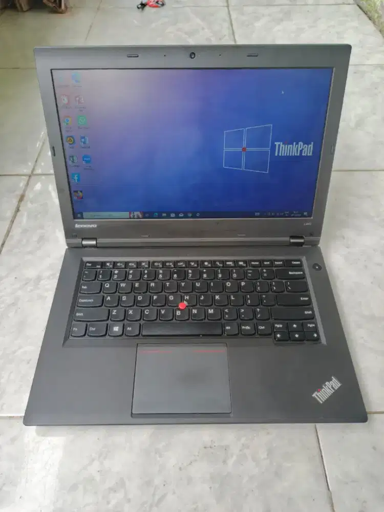 Laptop Lenovo thinkped Core i5 Ram 8gb SSD 128gb lancar ngebut (Nego)
