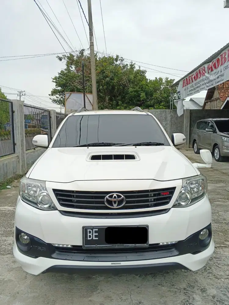 Fortuner 2.5 VNT TRD AT Diesel 2014