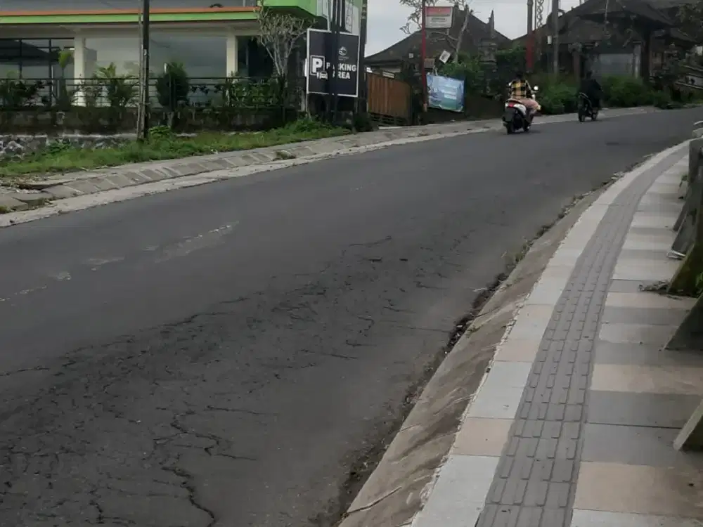 Dijual Lahan Lokasi pinggir Jalan Raya Penelokan Kintamani
