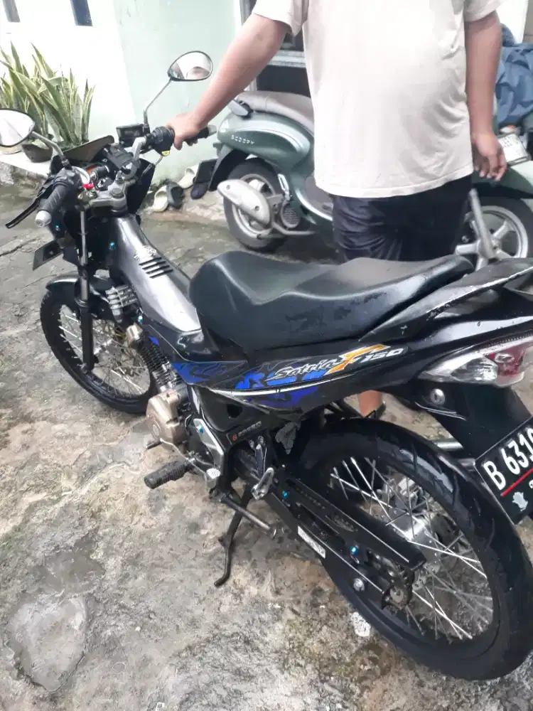 Satria fu 2010 ss lengkap