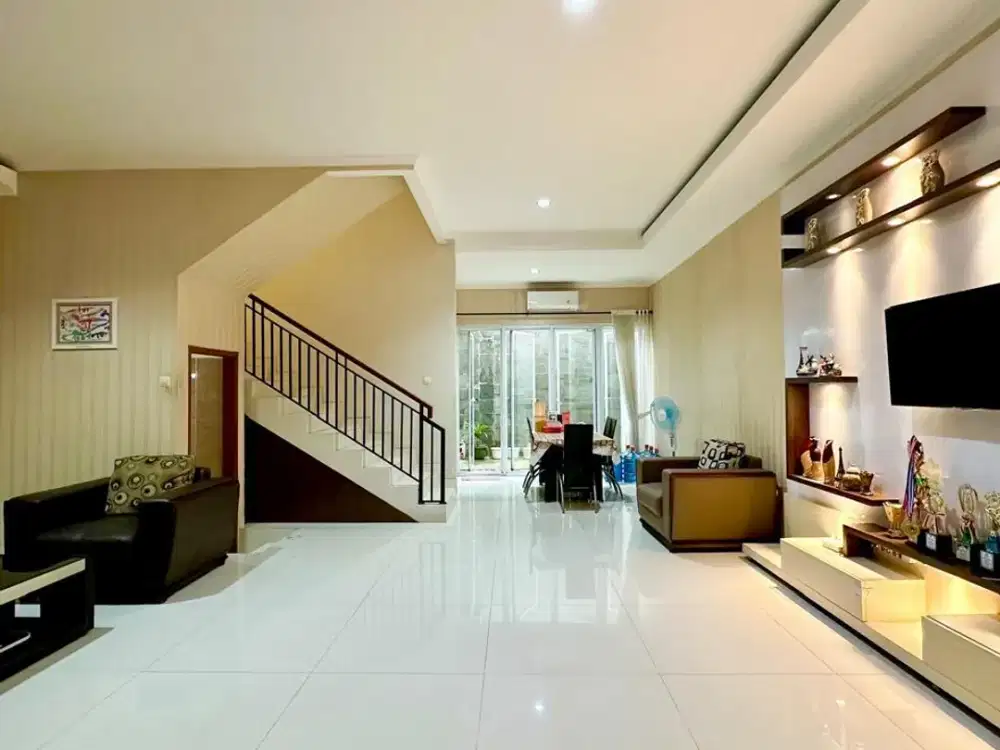 Dijual Rumah Rapi Siap Huni lokasi strategis di Bintaro Jaya Sektor 7