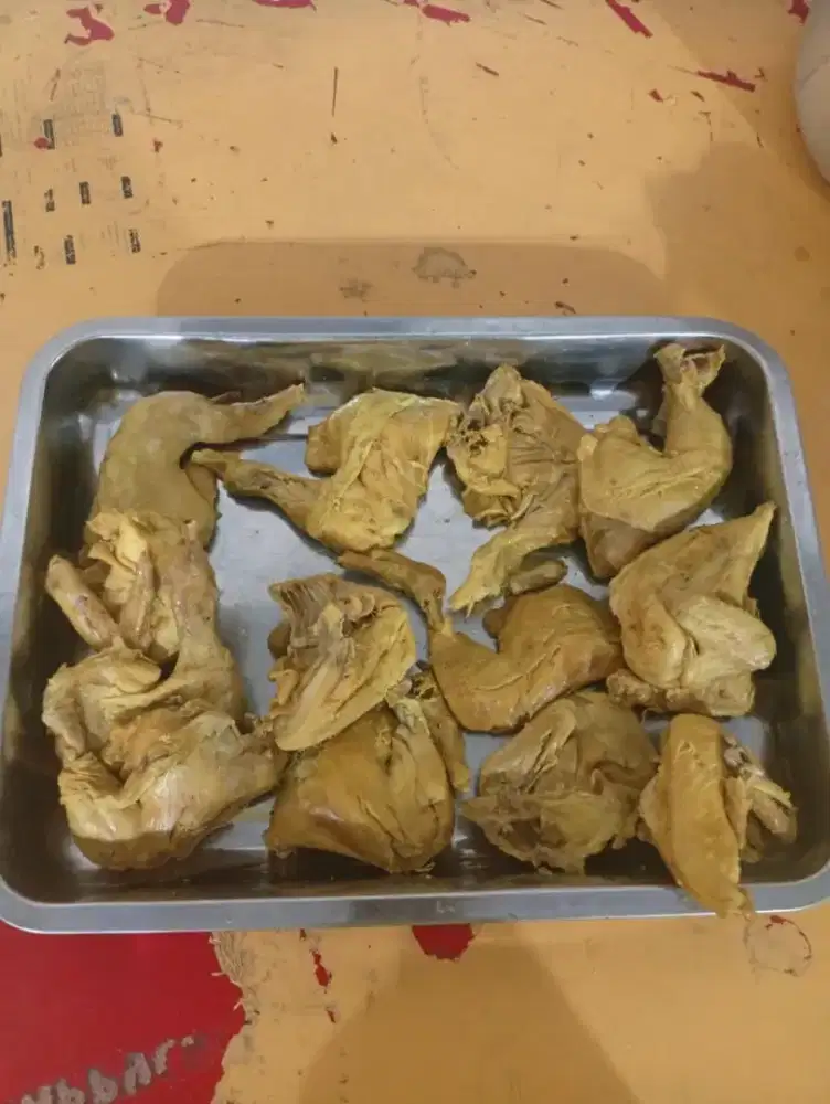 WAITERS / PRAMUSAJI RESTAURANT RESTO