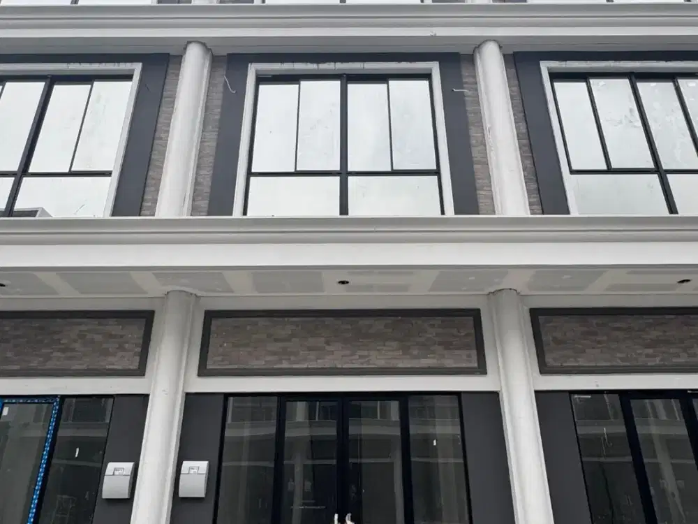 Rukan Harvard Street PIK 2 3LT 4,5x12,5 Dekat Hope Ada Rooftop